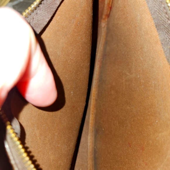 Louis Vuitton Pochette/Clutch Monogram DATE STAMPED AR1908 w/ COA - Picture 11 of 13